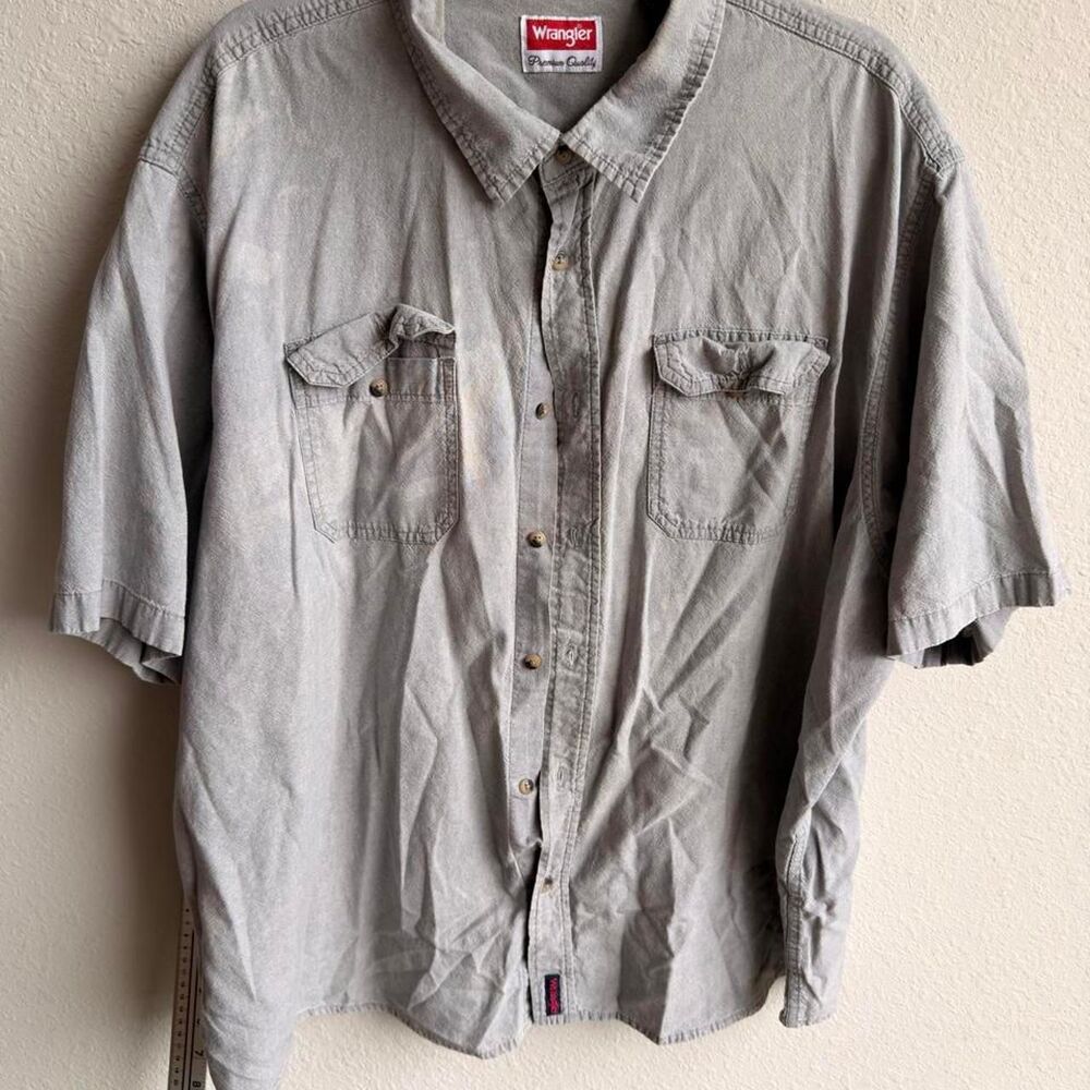 Wrangler Men's Grey and Khaki Shirt